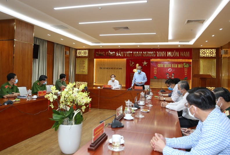 Phó Thủ tướng Thường trực chúc Tết Công an TPHCM - ảnh 1
